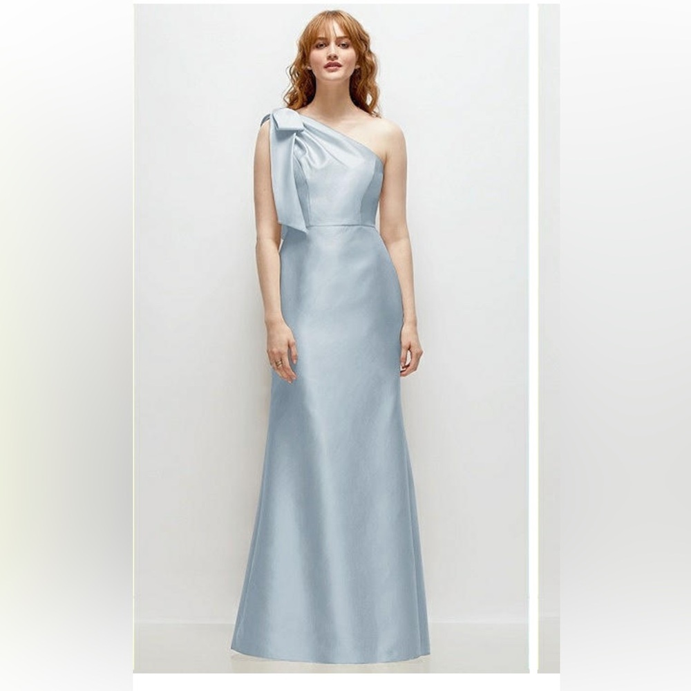 Alfred Sung dress - Mist size 4
